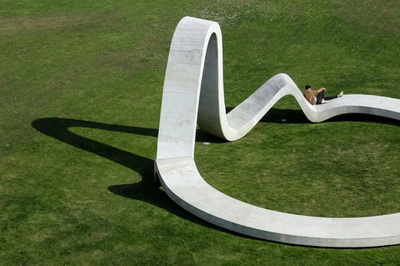 景觀座椅這樣設(shè)計(jì)充滿藝術(shù) : 藝術(shù)化的座椅同時也是公共藝術(shù)!